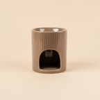 Quemador taupe fondo beige