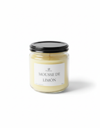 Vela Mousse de Limón - Fondo blanco centrado